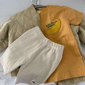 Zara kids boys girls bananas in Bahamas size 4 shirt